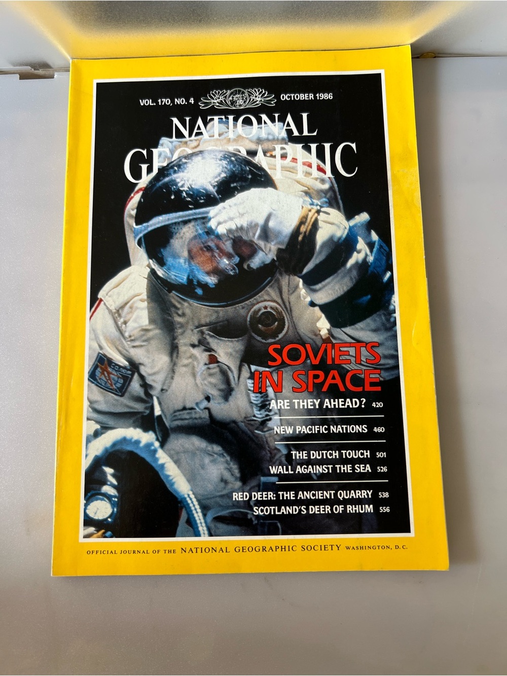 October 1986 issue of National Geographic Magazine